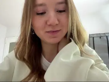 Bongacams Free Porn Cam of lisasmall