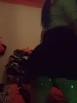 Cam4 Free Live Porn of helenapiola1