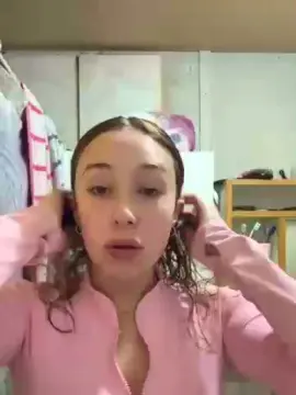 Cam4 Live Sex of Izacat