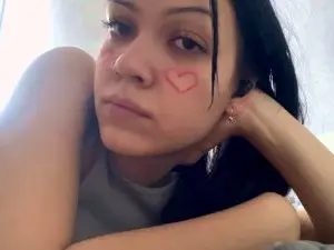 Cam4 Live Sex Cam of AvrilVillane
