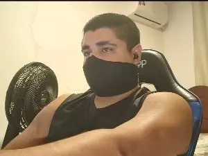 Cam4 Live Sex of leofputaria1996