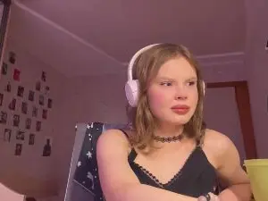 Cam4 Live Sex Cam of SheriseCapizzi