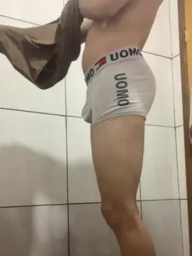 Cam4 Live Porn of Discreto96_