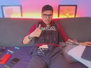 Cam4 Private Sex Chat of AquilesTaylor