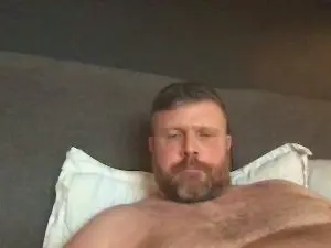Cam4 Free Live Porn of beatsuk3