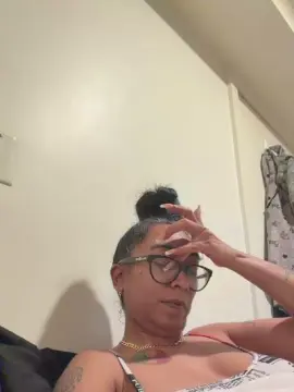 Cam4 Live Sex Cam of Trinisweetness