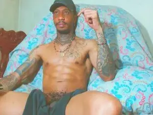 Cam4 Free Live Porn of blackwild887