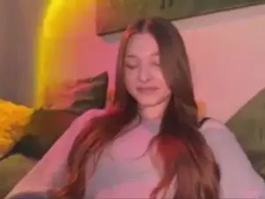 Cam4 Live Sex of LesleeWence