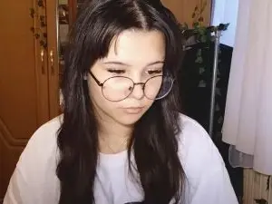 Cam4 Sex Chat of KenishaKudzma