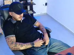 Cam4 Free Live Porn of Thiago_420_