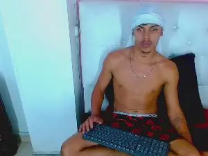 Cam4 Free Porn Cam of angel_foxc_