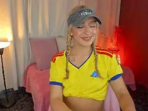 Cam4 Free Live Porn of Wini_fer
