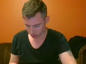 Cam4 Live Sex Cam of SvenTwinkboy
