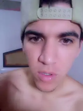 Cam4 Free Live Porn of freddy_hot_fun