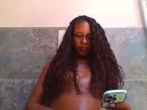 Cam4 Nude Webcam of BadCamil69