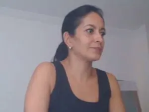 Cam4 Adult Video Chat of GOLDENBOOTY