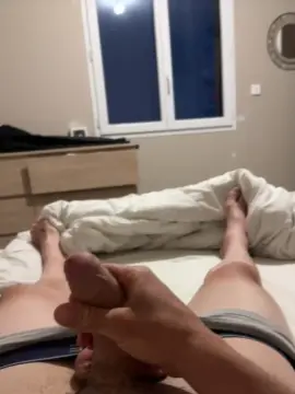 Cam4 Nude Webcam of LERT19