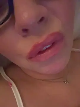 Cam4 Sex Cam of Lucy_Louxx