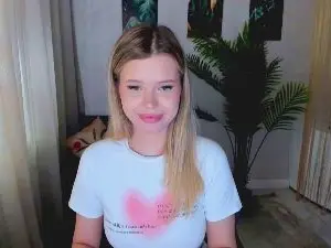 Cam4 Nude Webcam of GlamorousGirll