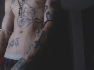 Cam4 Watch Live Sex Cams of RyanOwenss