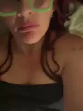 Cam4 Sex Cam of SoloNina87