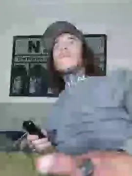 Cam4 Free Live Porn of tayboy91