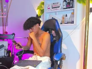 Cam4 Live Sex Cam of Taylor_Black_