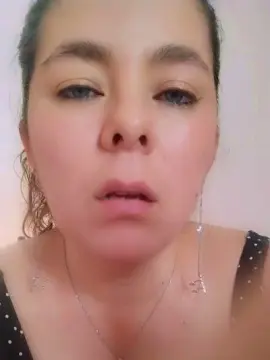 Cam4 Live Sex Cam of Rose_milff