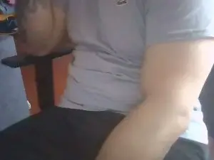 Cam4 Live Porn of hardrock182