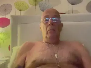 Cam4 Watch Live Sex Cams of The_helmet7