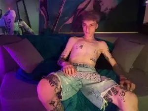 Cam4 Watch Live Sex Cams of DaveSinner