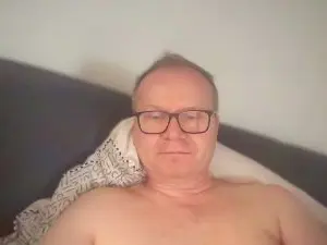 Cam4 Watch Live Sex Cams of hunk722