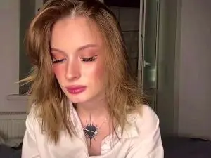 Cam4 Free Porn Cam of RoseReddish