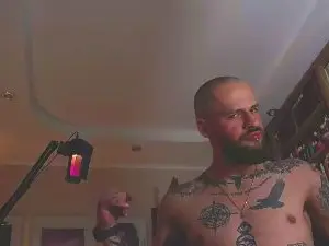 Cam4 Nude Webcam of FindomJason