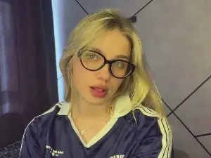 Cam4 Free Live Porn of LindseyWatah