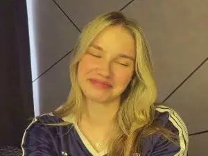 Cam4 Sex Cam of LindseyWatah