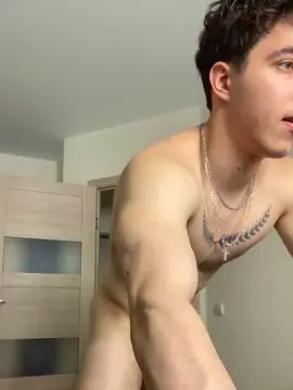 Cam4 Free Live Porn of bravo_maestro