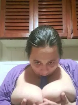 Cam4 Live Sex of Paitoh