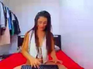 Cam4 Live Sex of karina_foxy