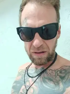 Cam4 Live Porn of BILLYBATS88