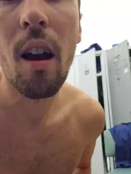 Cam4 Watch Live Sex Cams of ItalianBoy_2