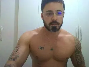 Cam4 Adult Video Chat of Alers87