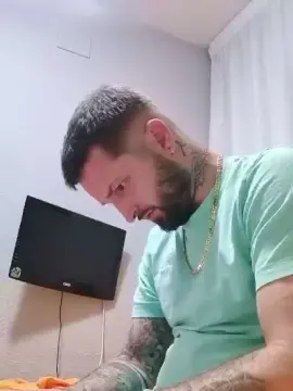 Cam4 Live Sex Cam of PRIVADOSricosXL