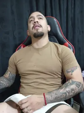 Cam4 Private Sex Chat of Im_massimo777