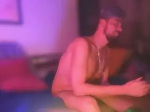 Cam4 Live Porn of GuyST