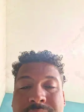 Cam4 Free Live Porn of Morenogatorj99