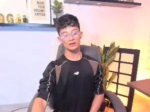 Cam4 Watch Live Sex Cams of Patrick_Howland