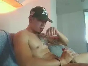 Cam4 Best live sex cam show of alejo1295_