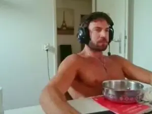 Cam4 Live Porn of ALPHA_HUNK