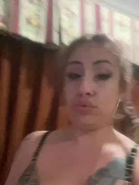 Cam4 Sex Chat of Babyygirl805